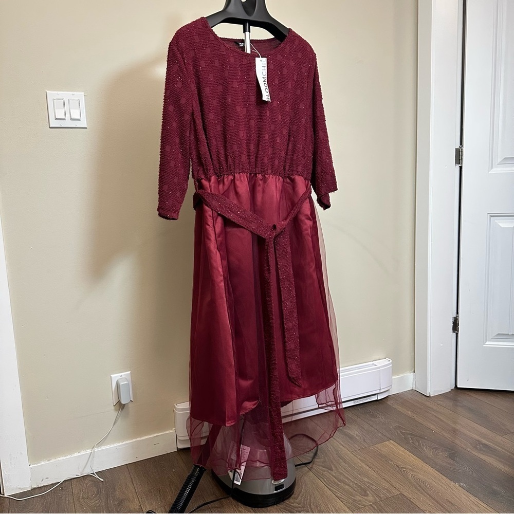 BloomChic Plus Size 3XL Elegant Burgundy Party Dress